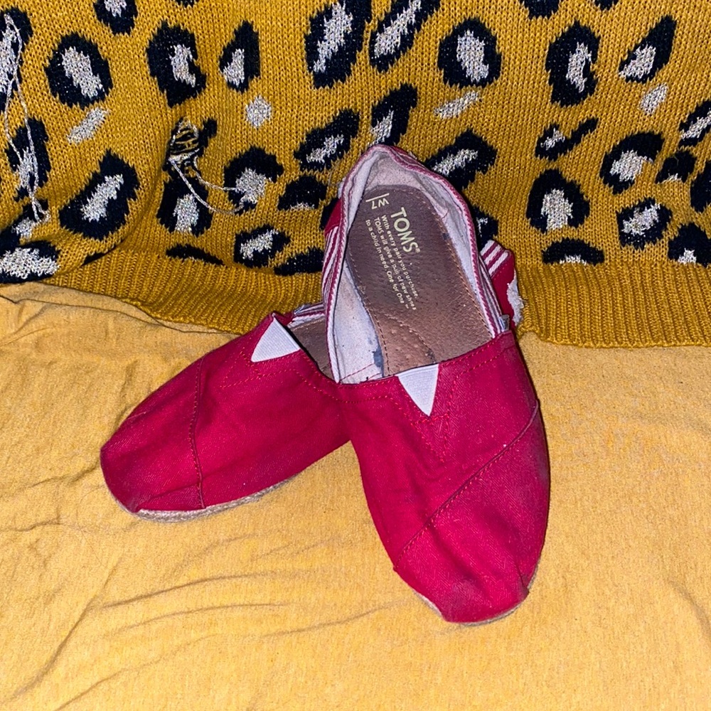 Toms